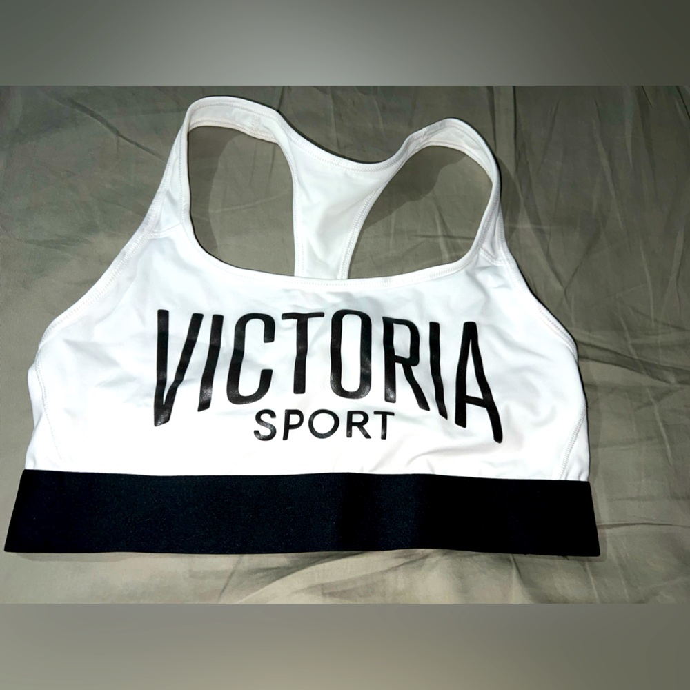 Victoria Secret sports bra‎